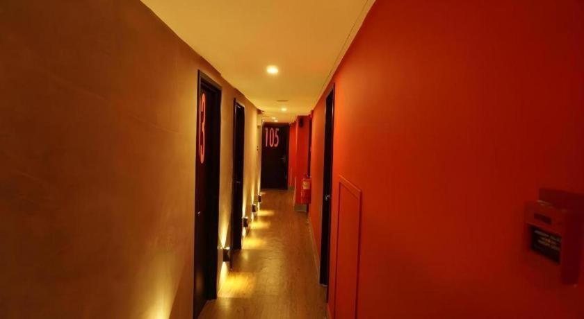 Hotel Monaco Boutique Kampung Air